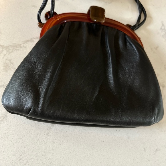Designer vintage Black leather Ande purse 10 in wide, 7 in tall Beautiful - Picture 2 of 13